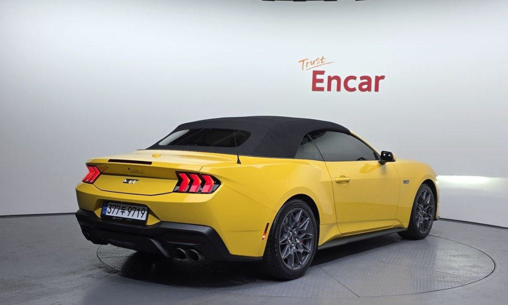 Ford Mustang 5.0 GT Premium Convertible, 2024