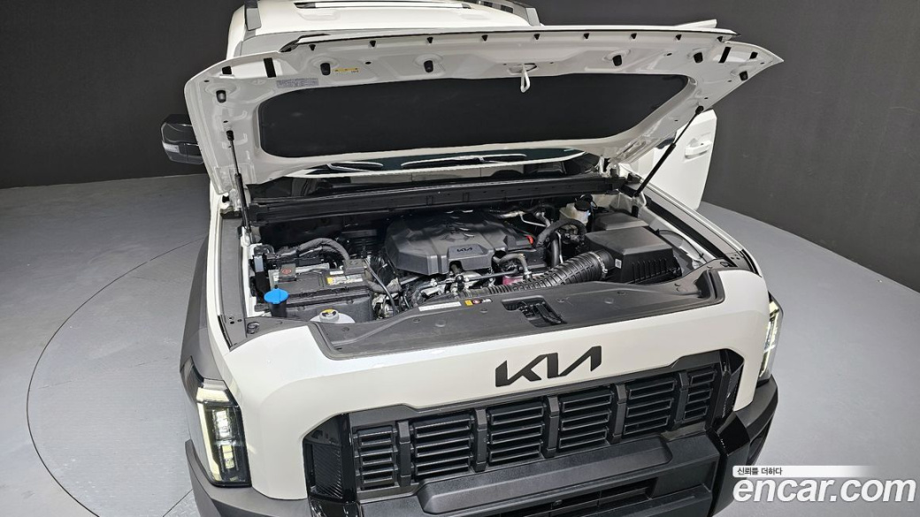 Kia Tasman 2.5T Gasoline 4WD, 2026