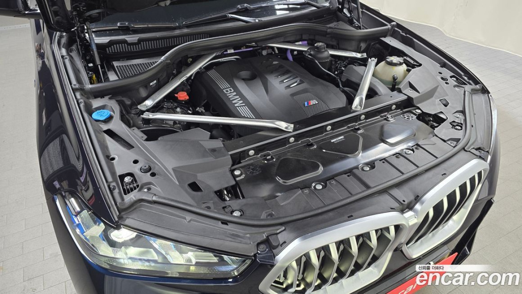 BMW X6 xDrive40i M Sport, 2025