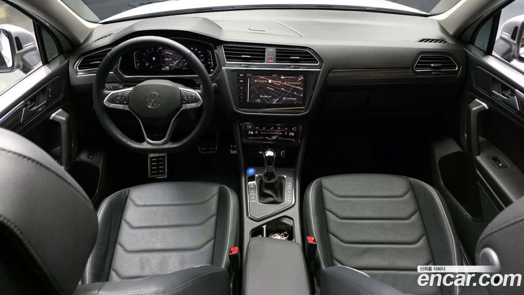 Volkswagen Tiguan 2.0 TSI Prestige, 2024