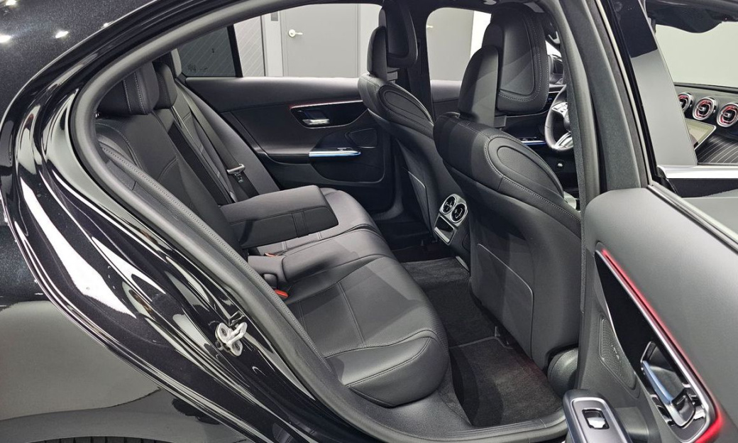 Mercedes-Benz C-Class C200 Avantgarde, 2025