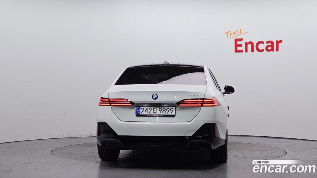 BMW 5-Series 520i M Sport, 2024
