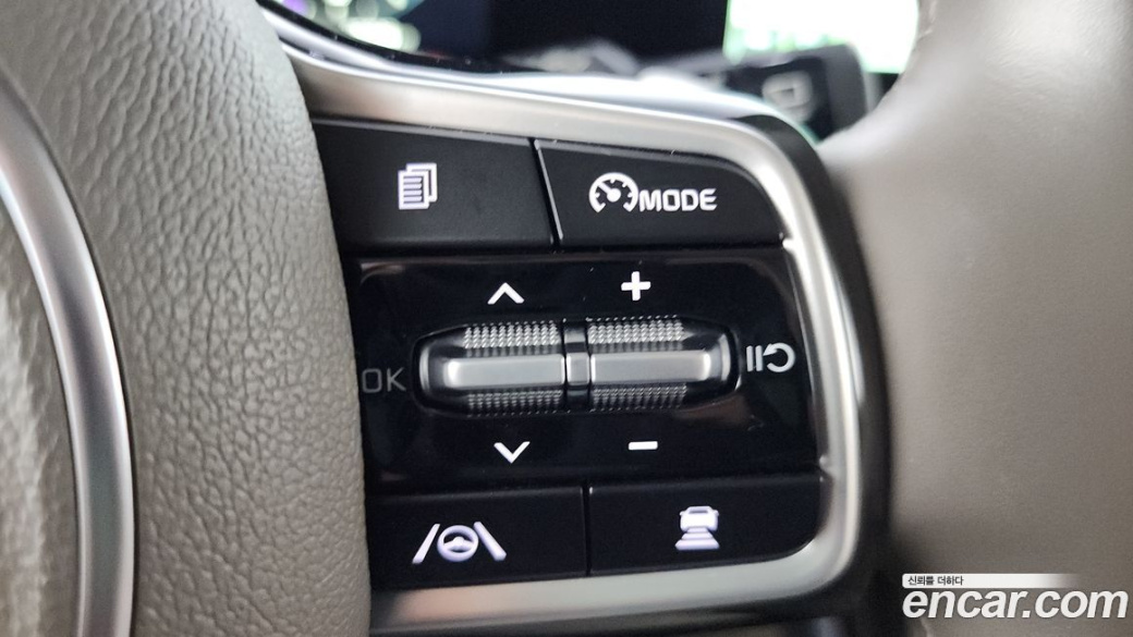 Kia Carnival 7-Seater Hi-Limousine, 2022