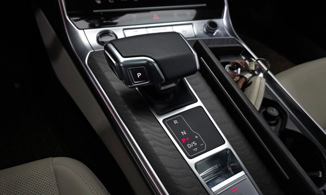 Audi A6 45 TFSI Quattro Premium, 2023