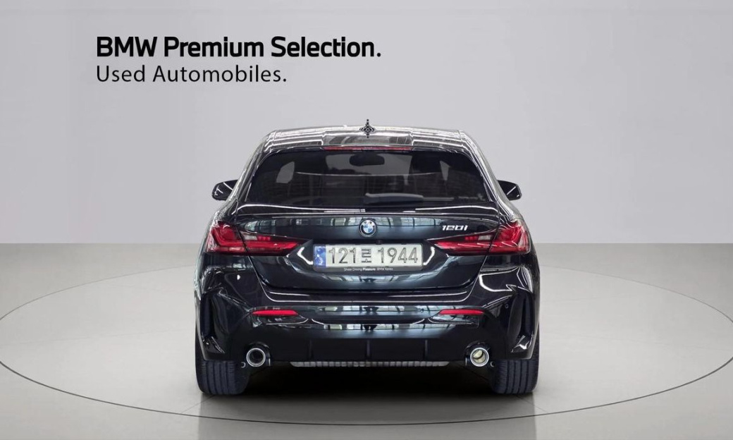 BMW 1-Series 120i M Sports, 2024