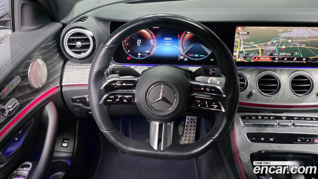 Mercedes-Benz E-Class E350 4MATIC AMG Line, 2022