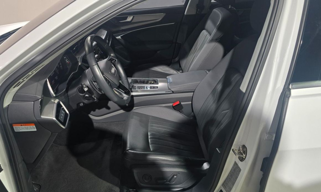Audi A6 45 TFSI, 2023