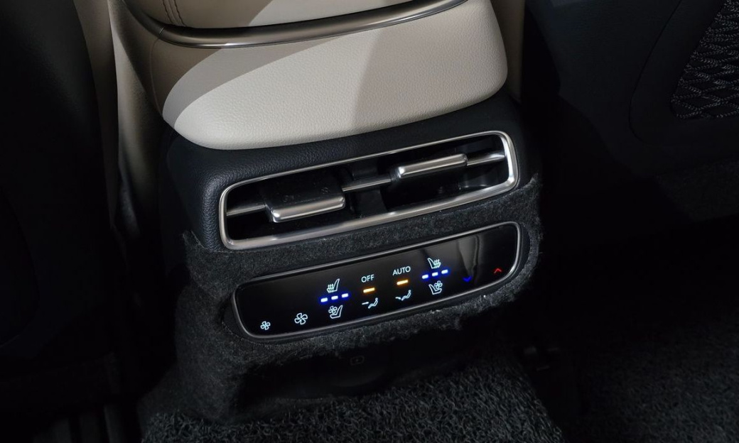 Genesis GV70 2.5T Gasoline 2WD, 2025