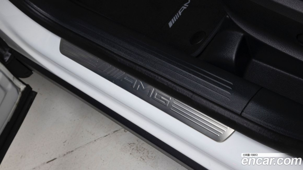 Mercedes-Benz GLB-Class AMG GLB35 4MATIC, 2025