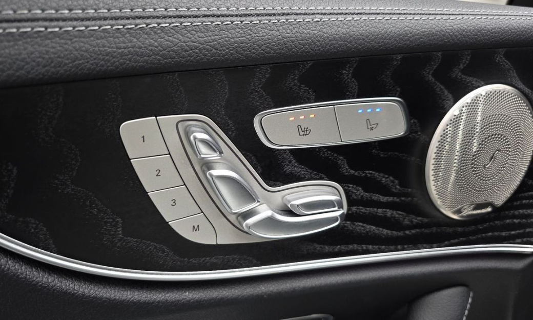 Mercedes-Benz E-Class E300d 4MATIC Coupe, 2022