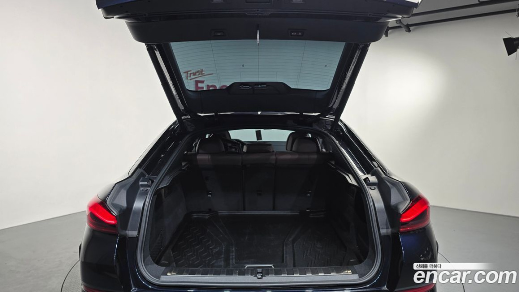 BMW X6 xDrive30d M Sport, 2023