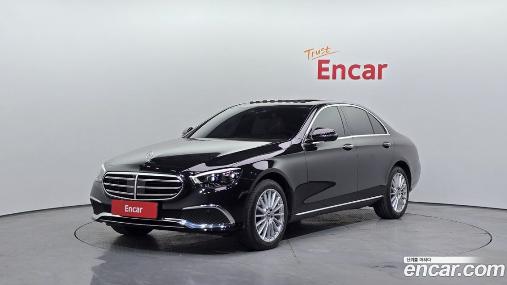 Mercedes-Benz E-Class E220d 4MATIC Exclusive, 2023