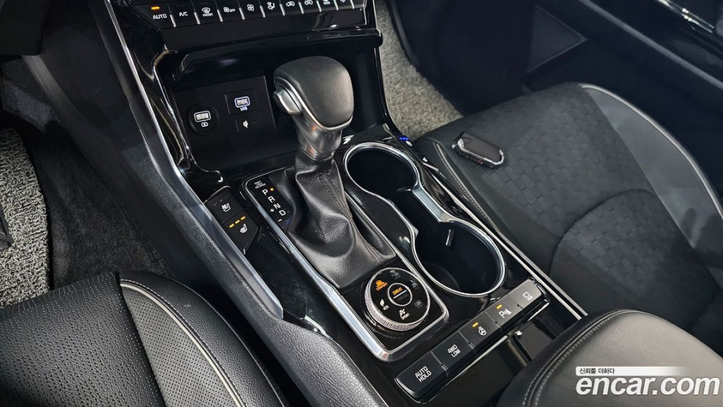 Kia Mohave Diesel 3.0 4WD 5-Seater, 2024
