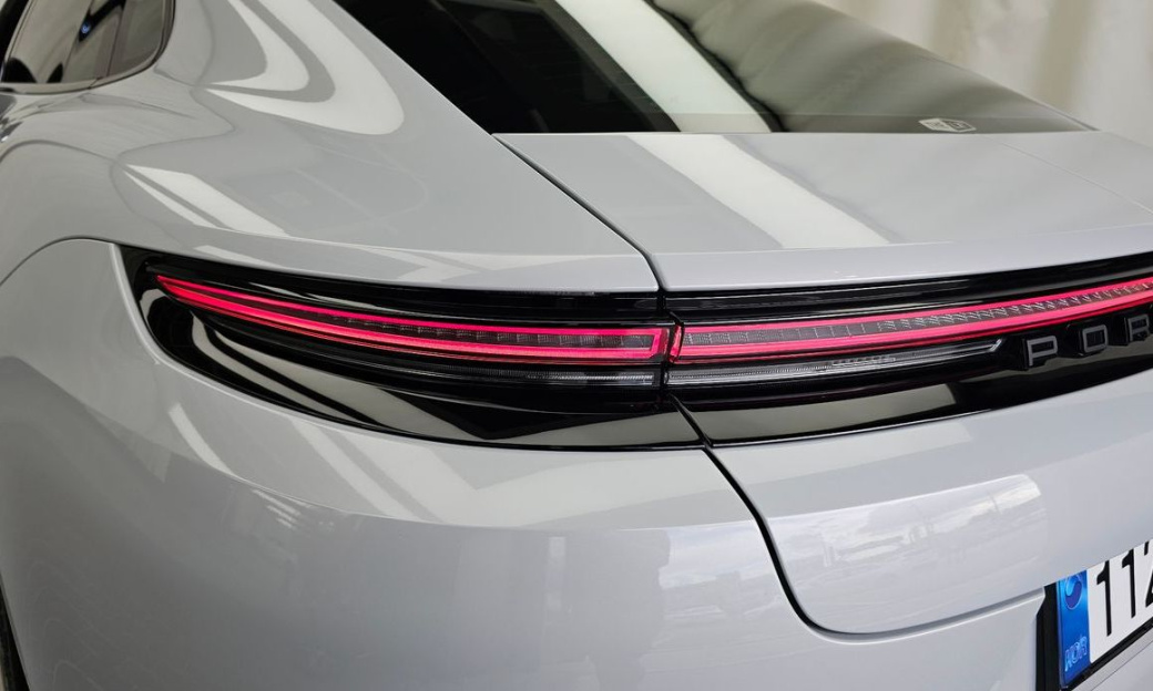 Porsche Panamera 4.0 GTS, 2025
