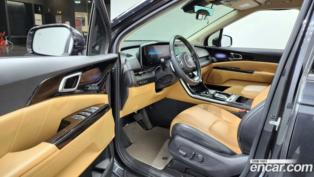 Kia Carnival 9-Seater Signature, 2023