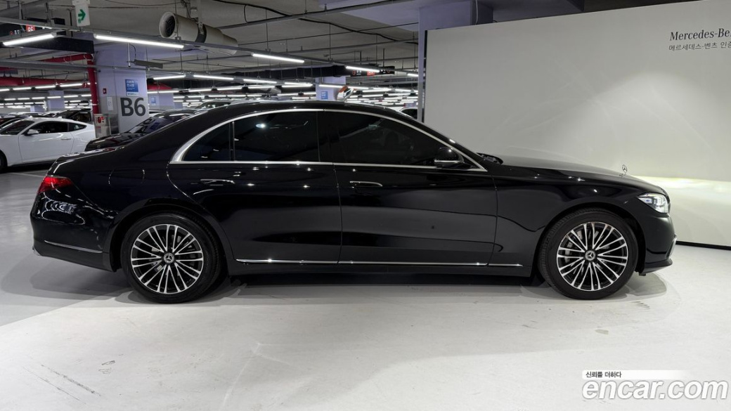 Mercedes-Benz S-Class S350 d, 2023