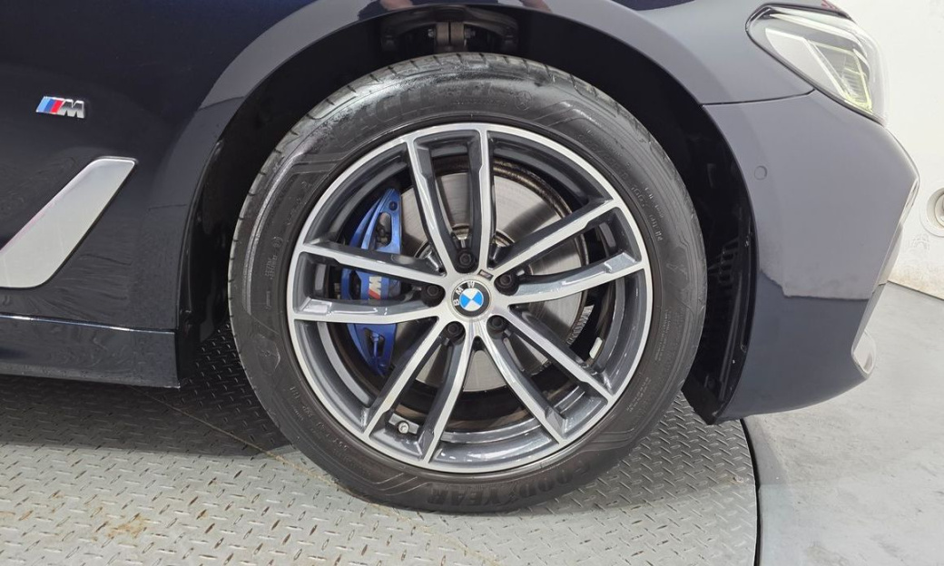 BMW 5-Series 523d M Sport, 2022