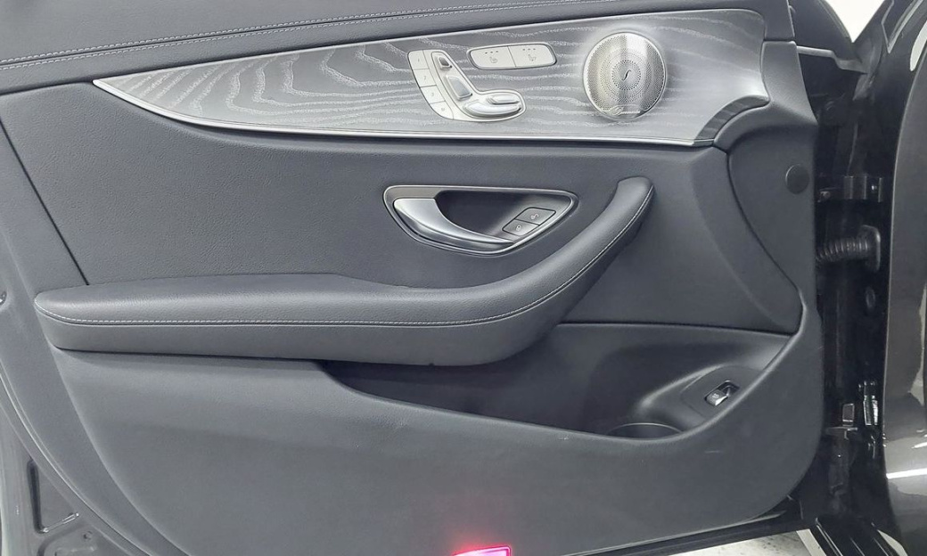 Mercedes-Benz E-Class E350 4MATIC Avantgarde, 2022