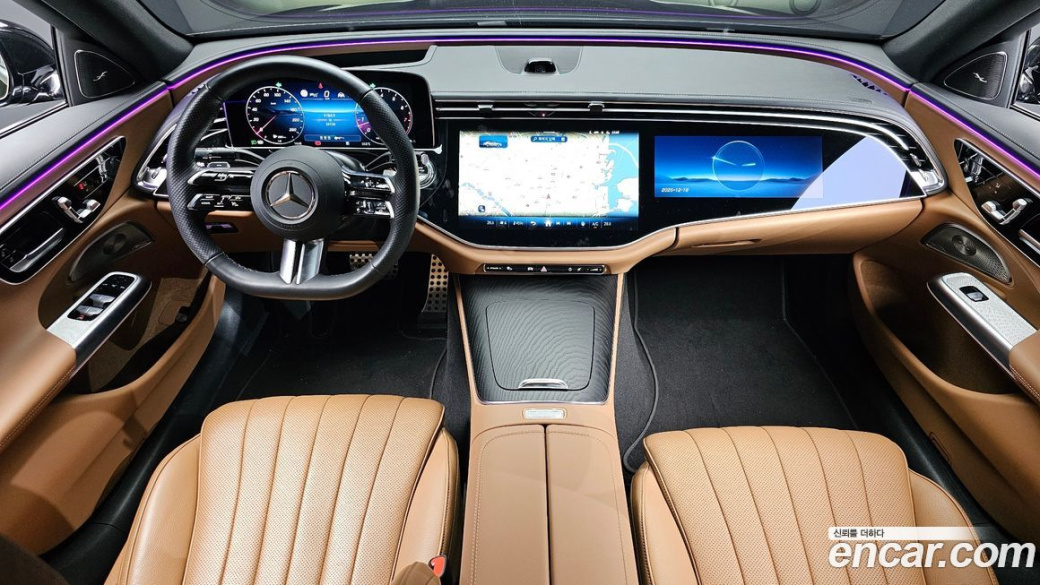 Mercedes-Benz E-Class E300 4MATIC AMG Line, 2024