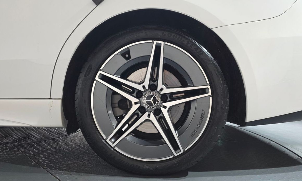Mercedes-Benz C-Class C200 AMG Line, 2024