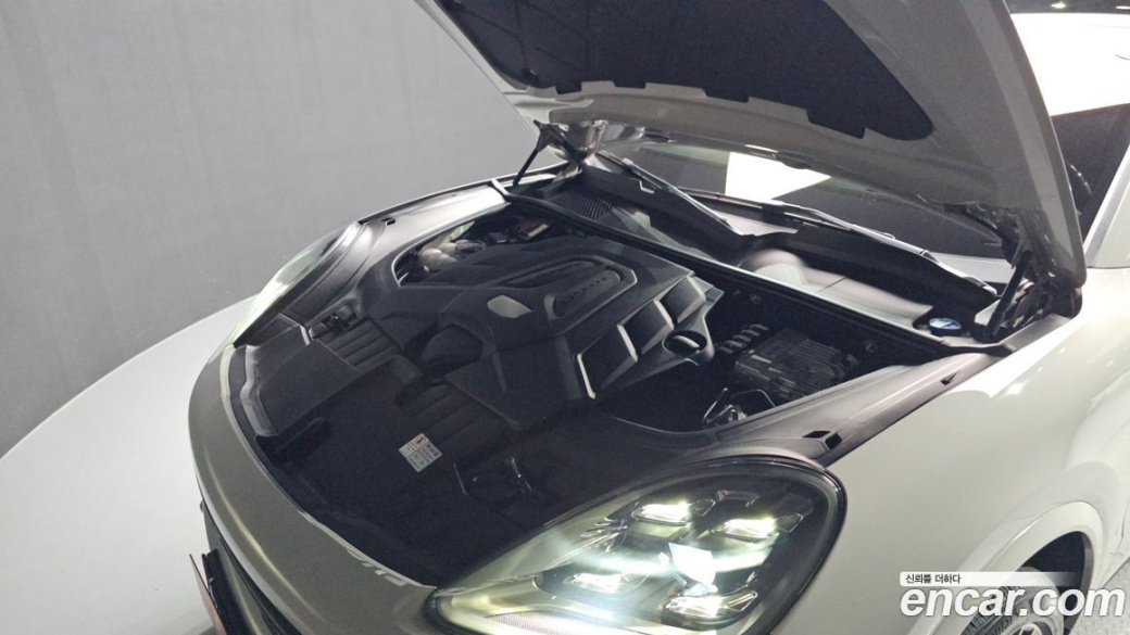 Porsche Cayenne 3.0 COUPE PLATINUM EDITION, 2022