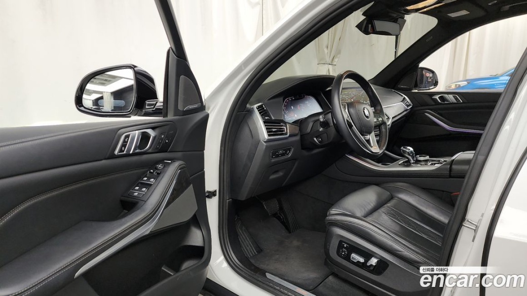 BMW X5 xDrive 40i xLine, 2023