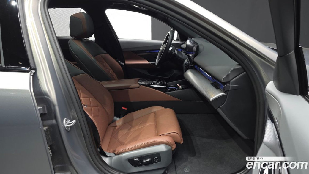 BMW 5-Series 530i xDrive M Sport, 2025