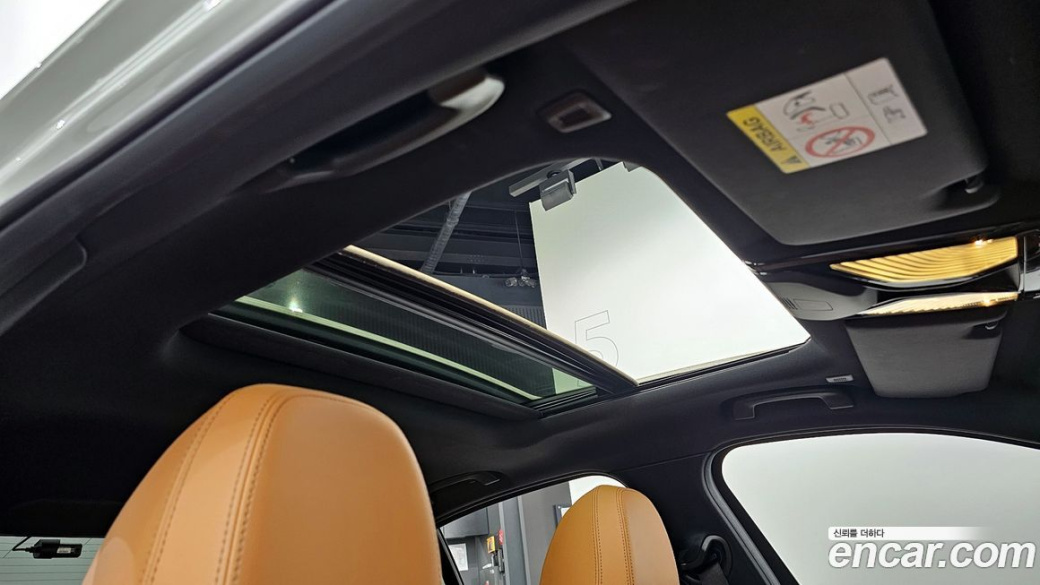 BMW 3-Series 320i M Sport, 2023