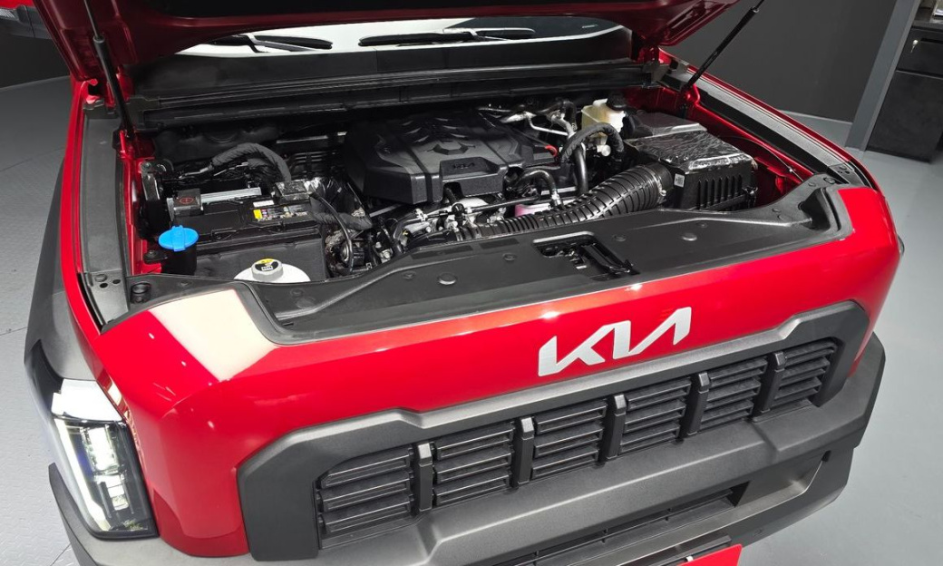 Kia Tasman 2.5T Gasoline 2WD, 2026