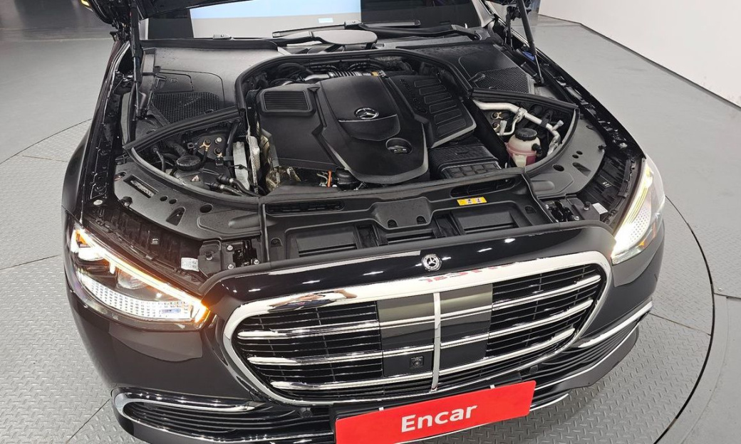 Mercedes-Benz S-Class S350 d 4MATIC, 2025
