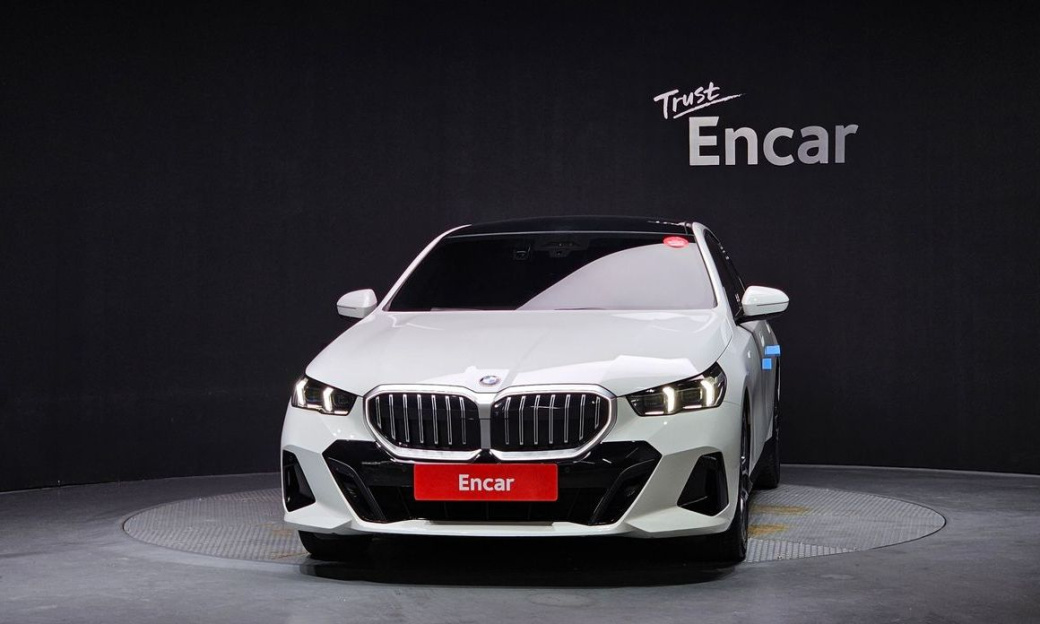 BMW 5-Series 520i M Sport, 2024