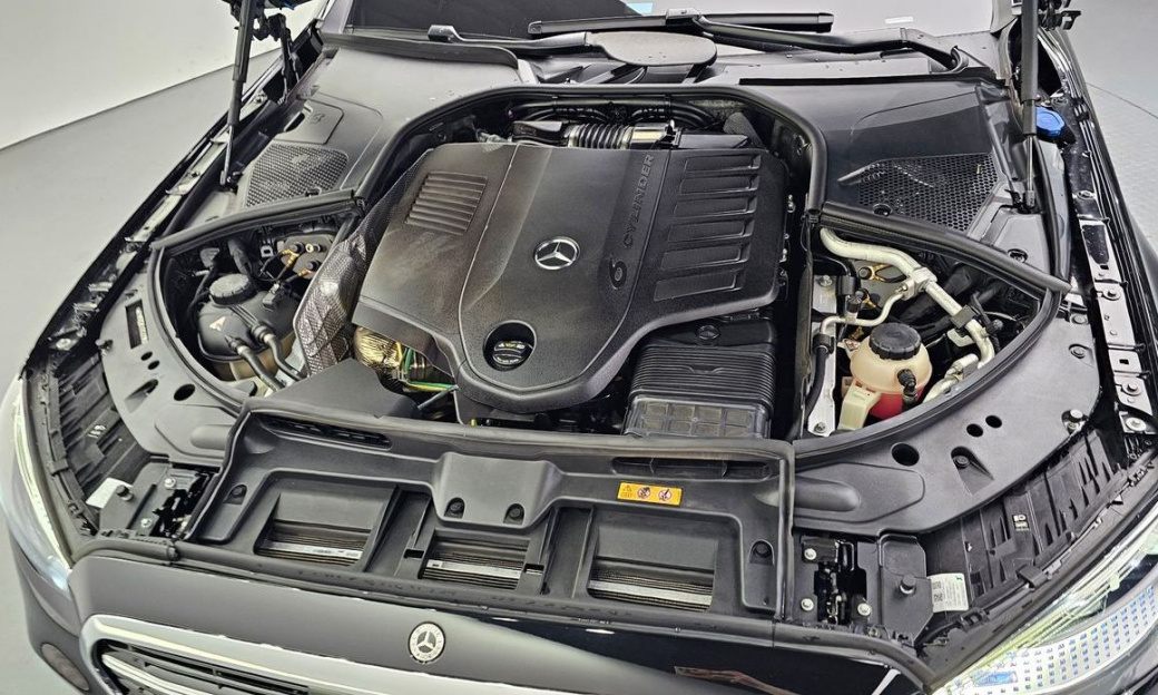 Mercedes-Benz S-Class S500L 4MATIC, 2024