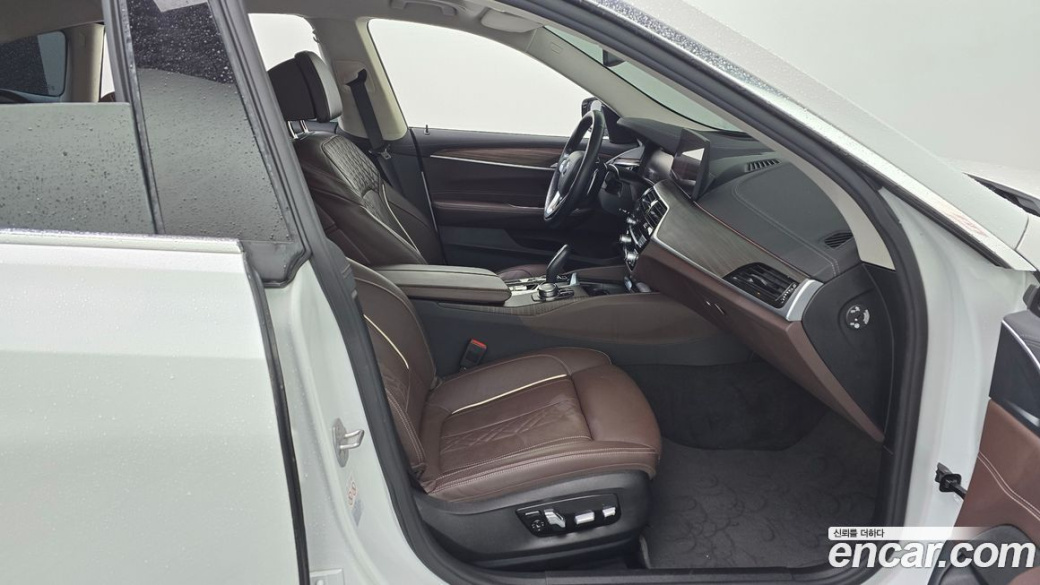 BMW Gran Turismo 620d Luxury, 2022
