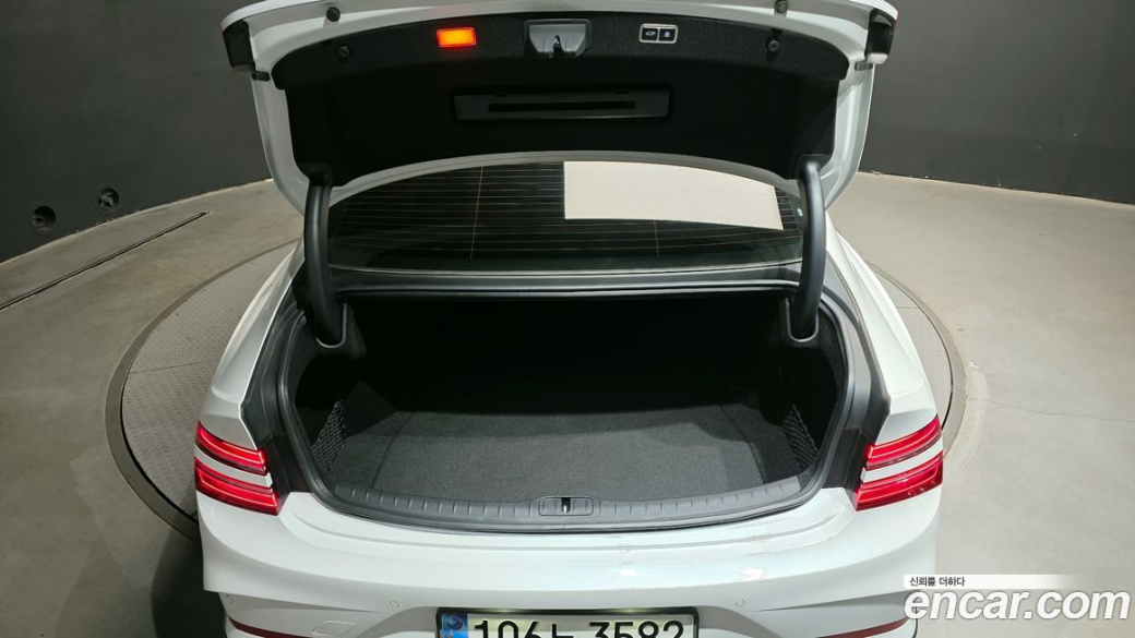 Genesis G80 Gasoline 2.5 Turbo 2WD, 2025