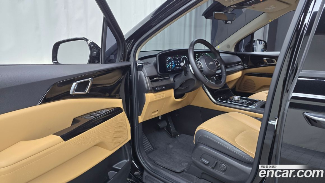 Kia Carnival 9-Seater Noblesse, 2023