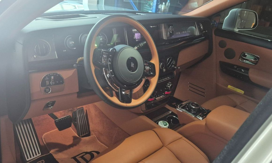 Rolls-Royce Phantom 6.7 V12, 2025