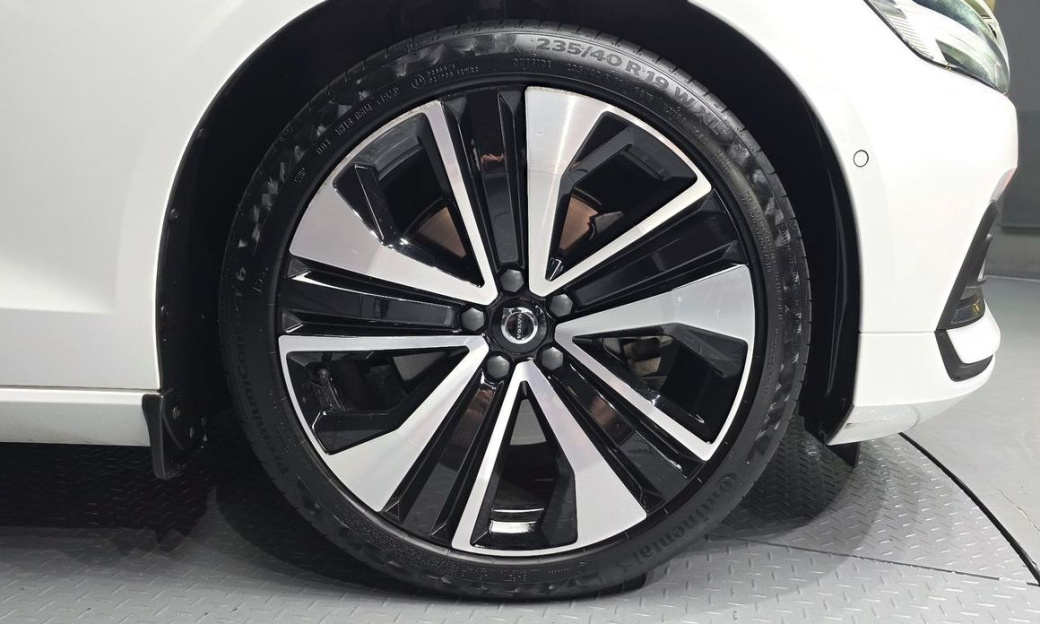 Volvo S60 B5 Ultimate Bright, 2024