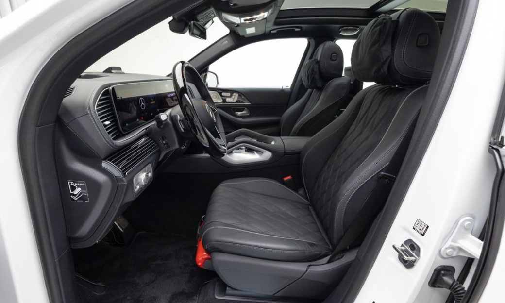 Mercedes-Benz GLS-Class Maybach GLS600 4MATIC, 2025