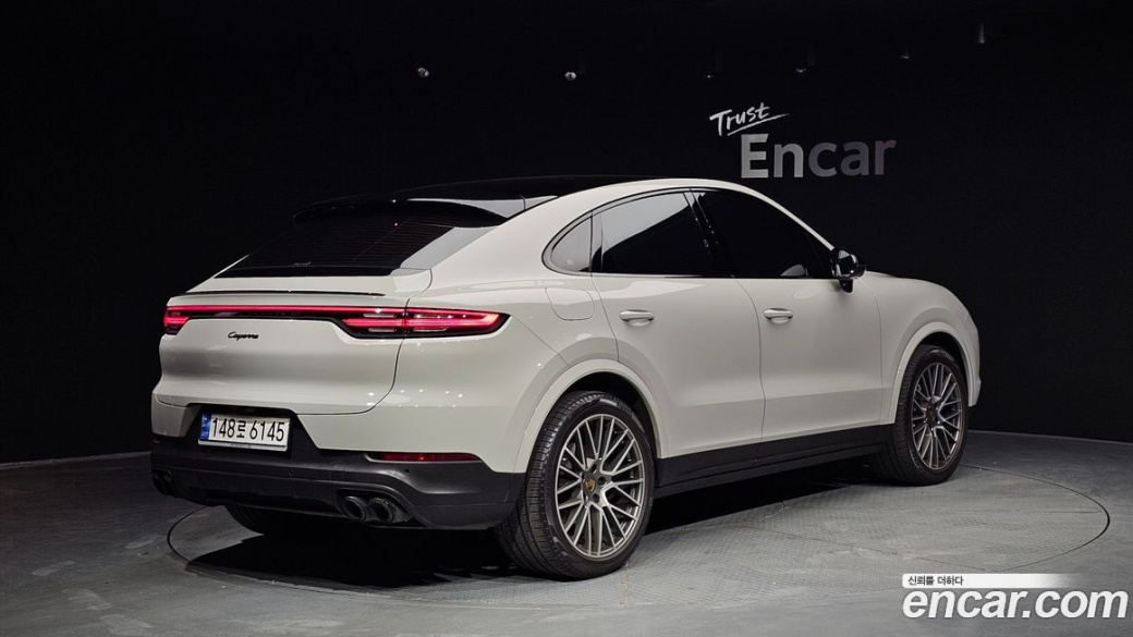 Porsche Cayenne 3.0 PLATINUM EDITION, 2022