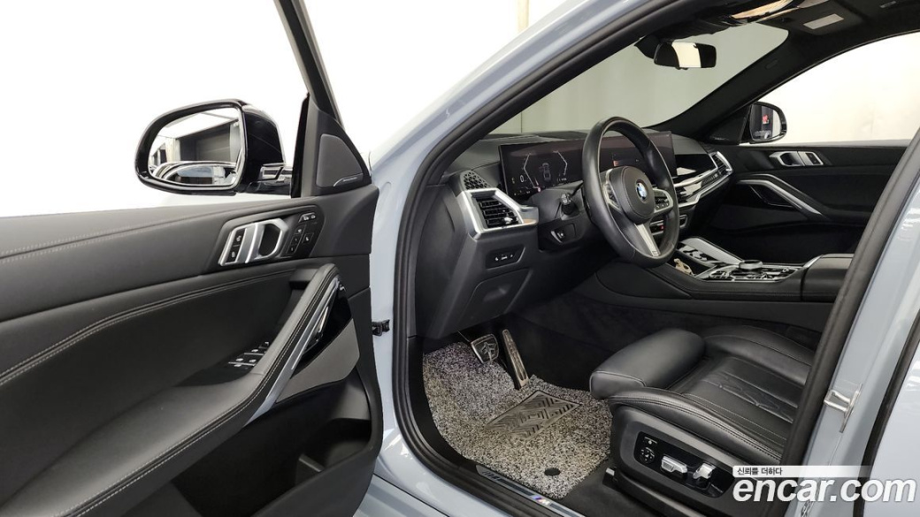 BMW X6 xDrive40i M Sport, 2025