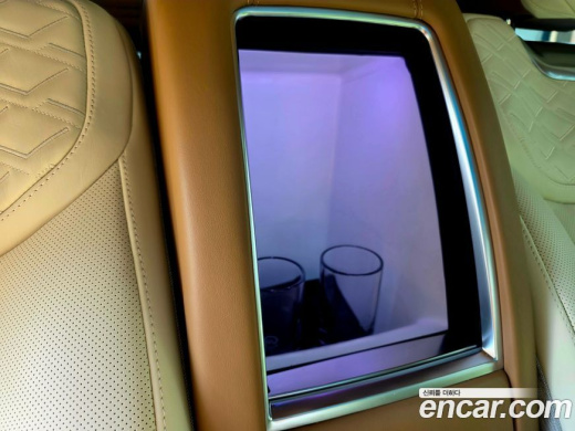 Land Rover Range Rover P530 SV Long Wheel Base, 2023