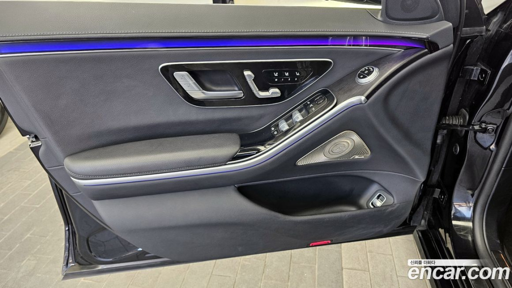 Mercedes-Benz S-Class S350 d, 2023