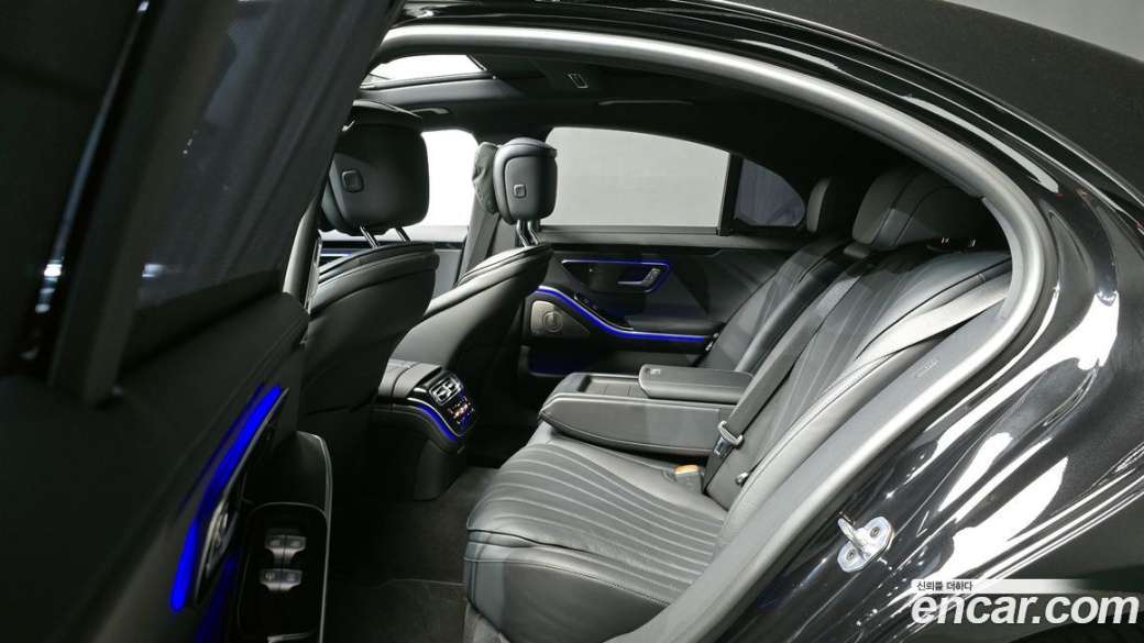 Mercedes-Benz S-Class S350 d 4MATIC, 2025