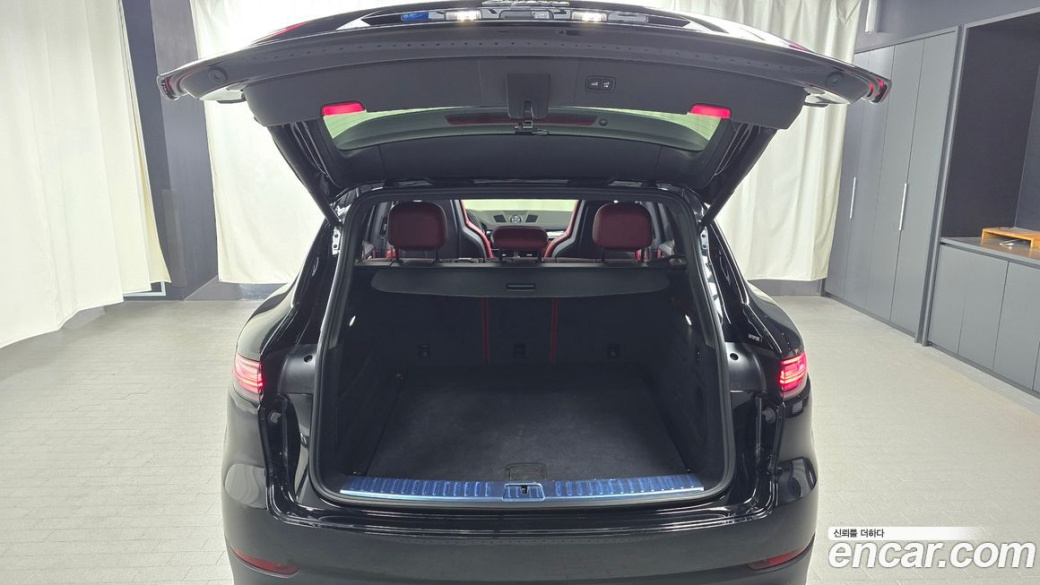 Porsche Cayenne 3.0 PLATINUM EDITION, 2022