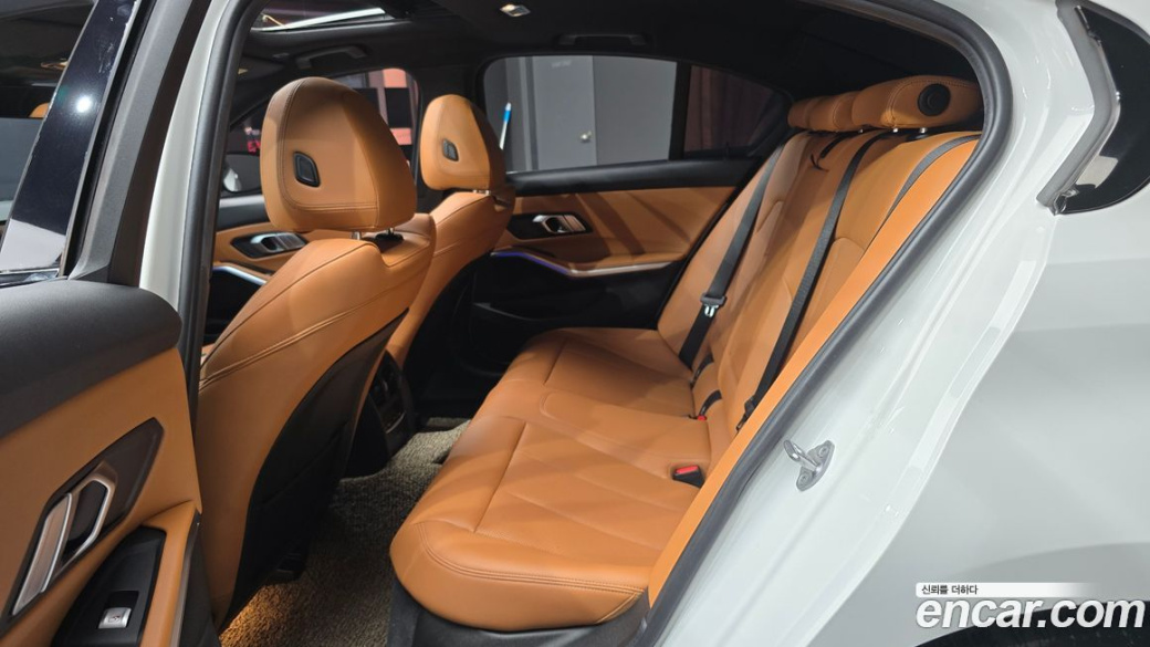 BMW 3-Series 320i M Sport, 2022