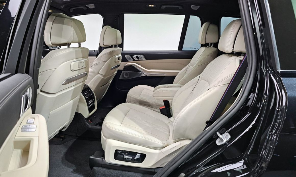BMW X7 M60i xDrive M sport 6STR, 2025