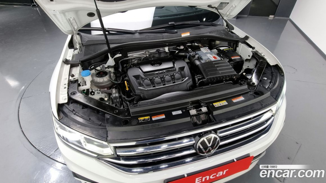 Volkswagen Tiguan 2.0 TSI Prestige, 2023