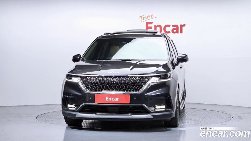 Kia Carnival 9-Seater Signature, 2023