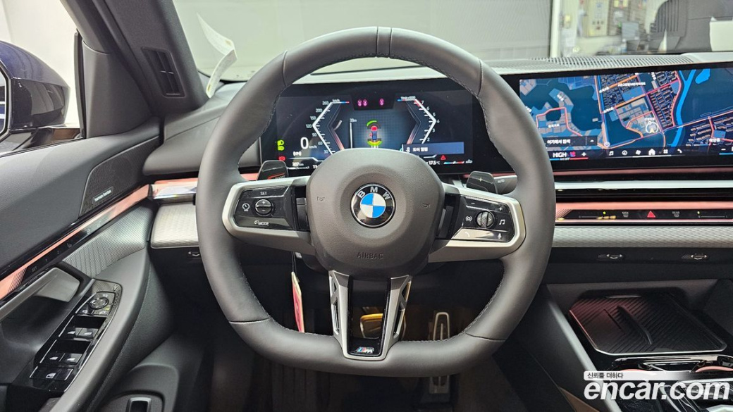 BMW 5-Series 520i M Sport, 2025