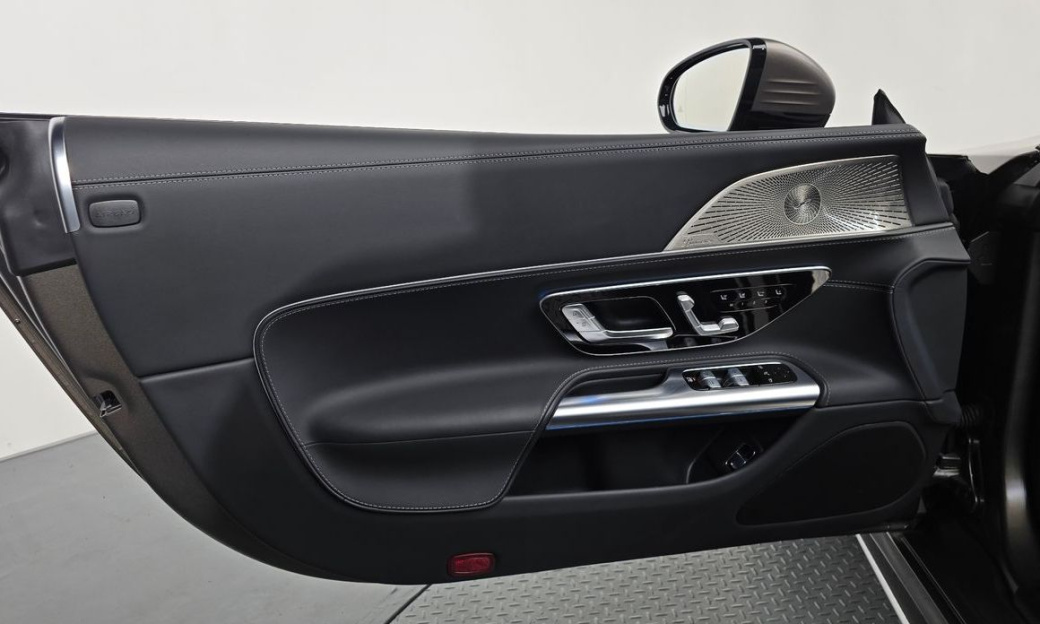 Mercedes-Benz SL-Class AMG SL63 4MATIC+, 2023